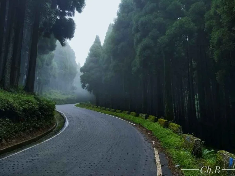 Namthing Pokhri Lake